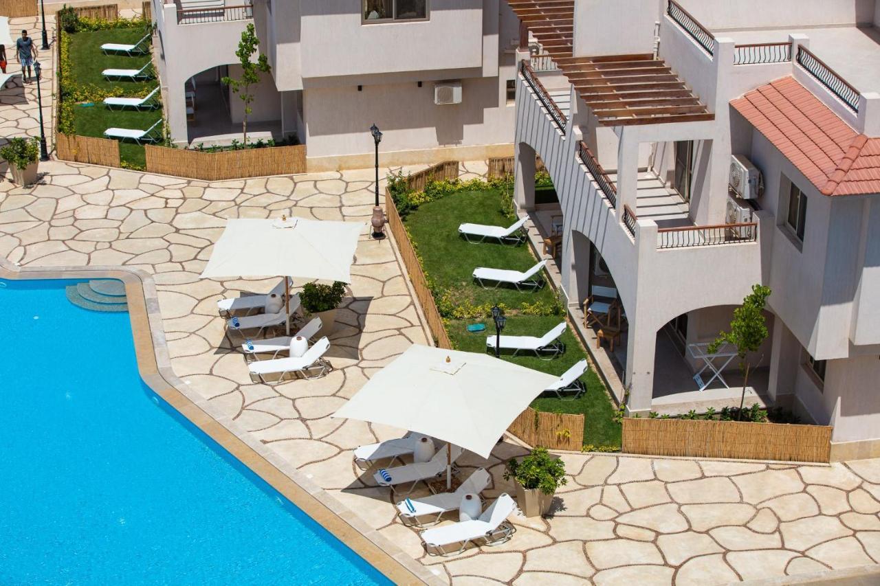 Aqua Heneish Boutique Rentals มาร์ซา เมทรูห์ ภายนอก รูปภาพ